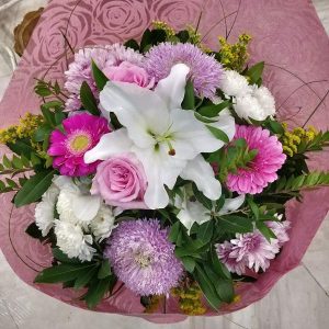 Pink bouquet with lilium