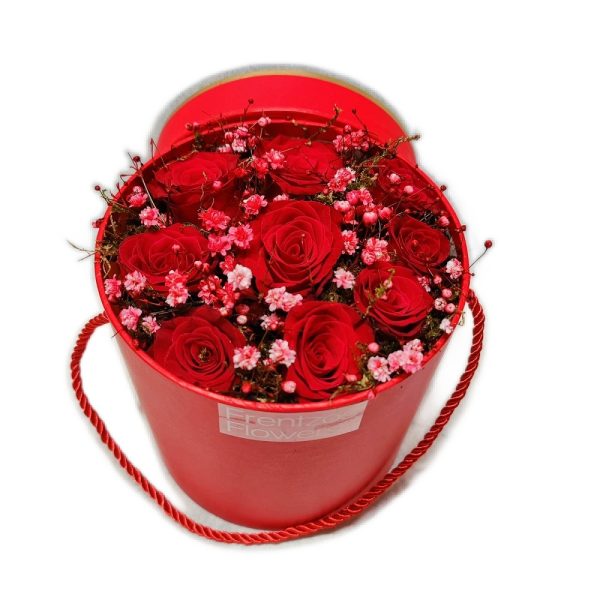 valentines gift round box with roses ver 1